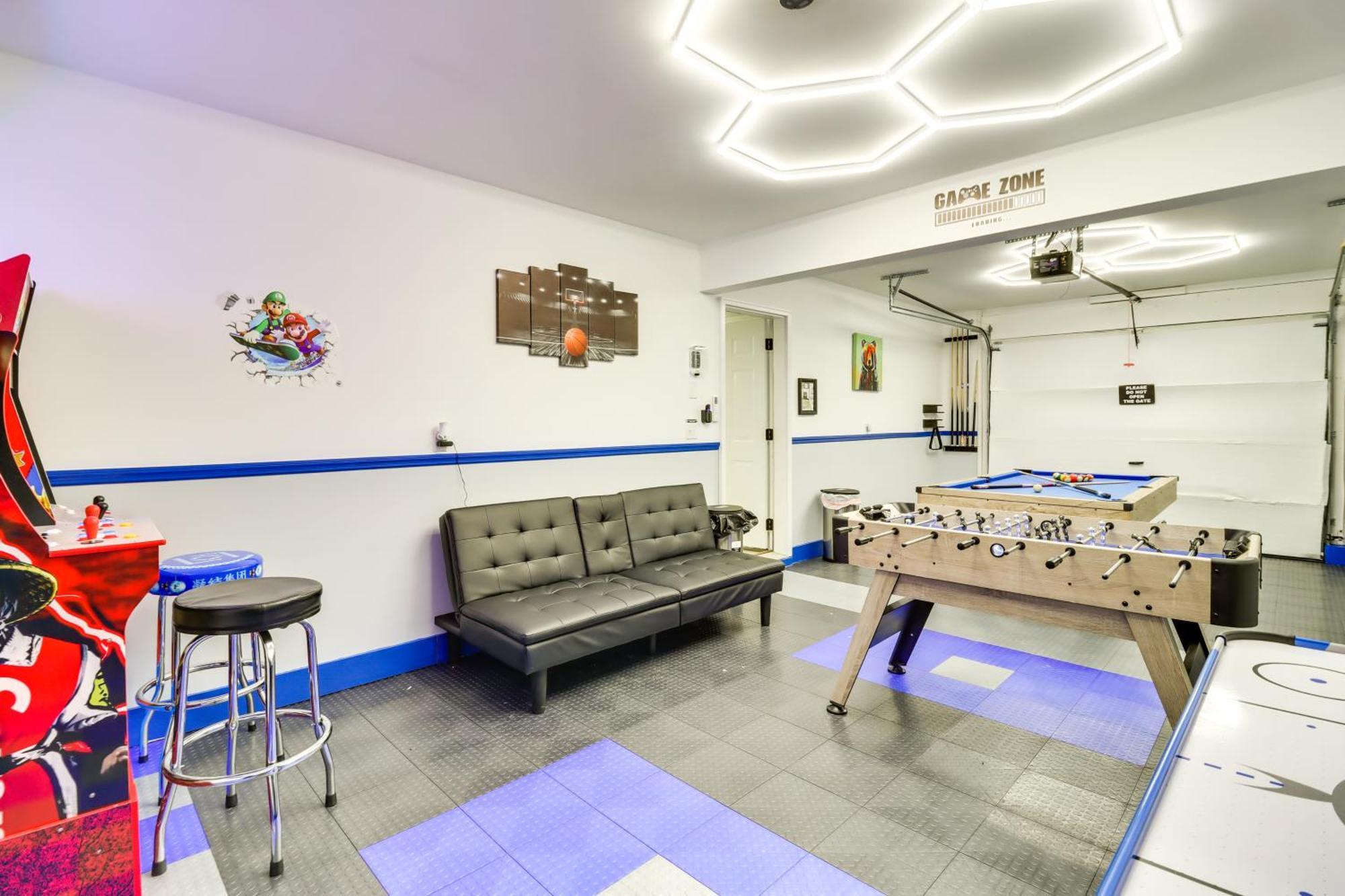 Holiday home Spacious With Hot Tub And Fire Pit!