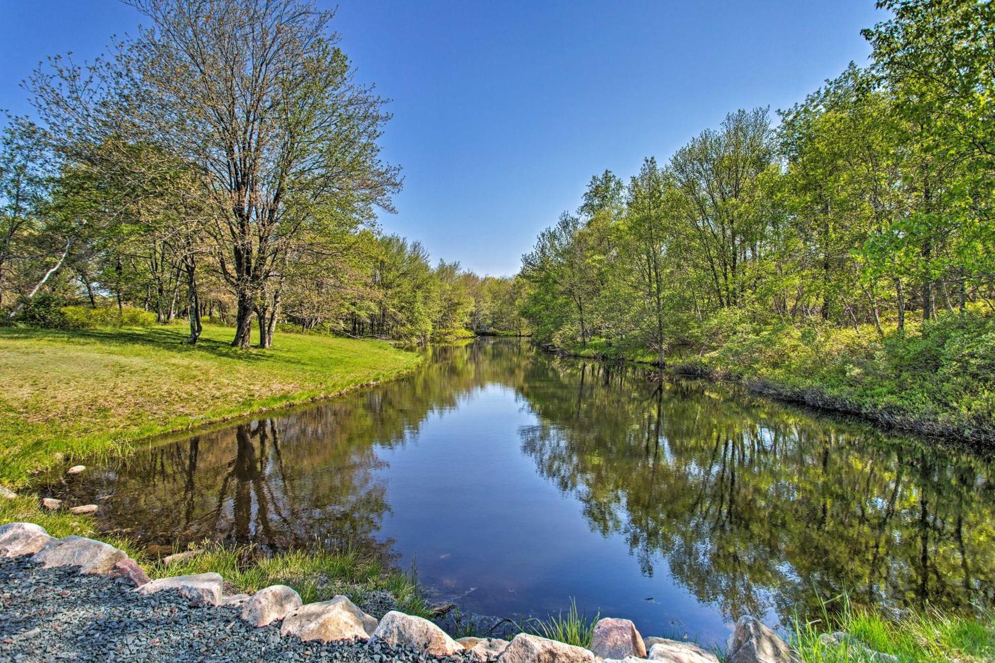 Spacious With Hot Tub And Fire Pit! * Long Pond