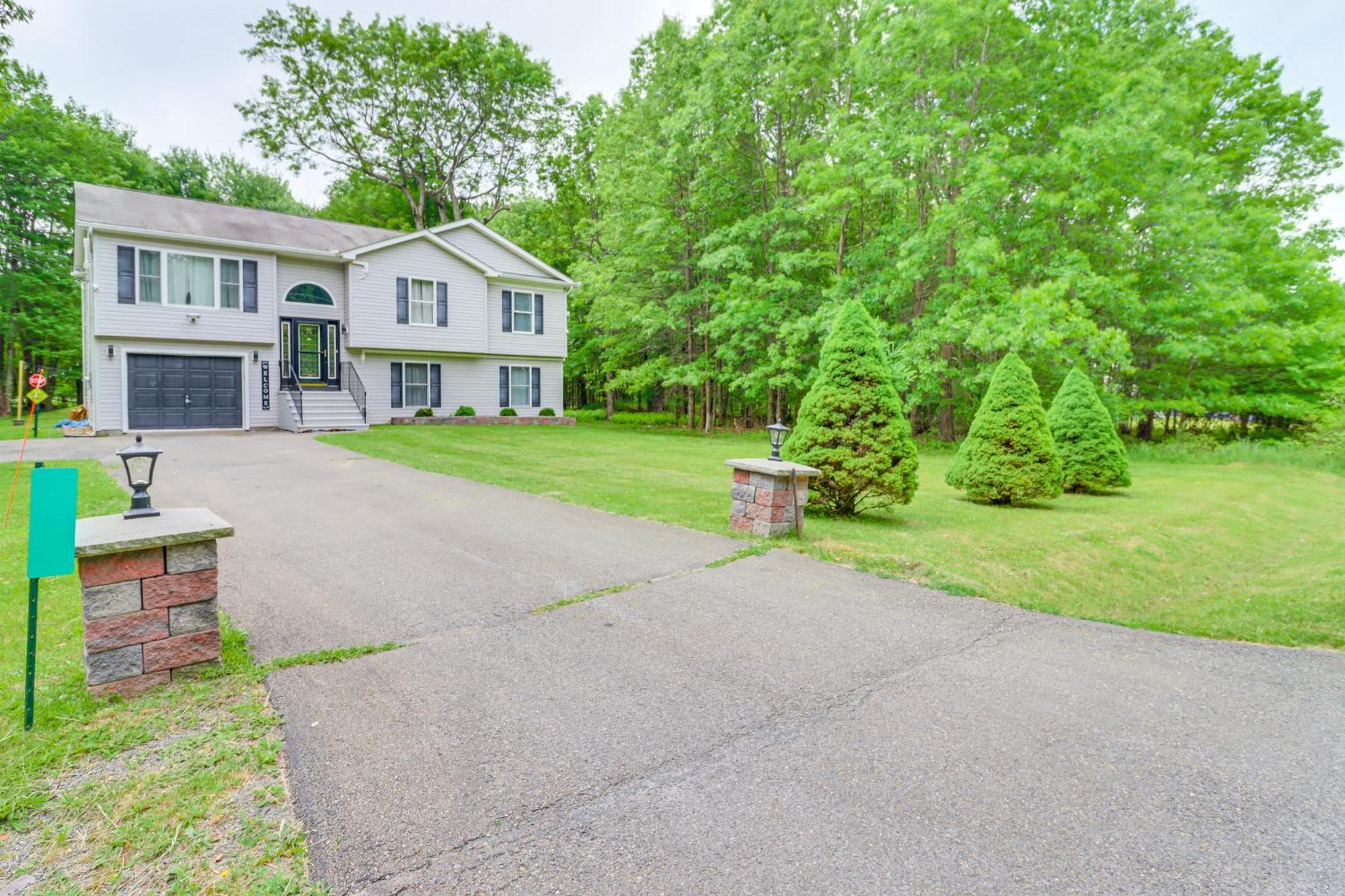 Holiday home Spacious With Hot Tub And Fire Pit! *