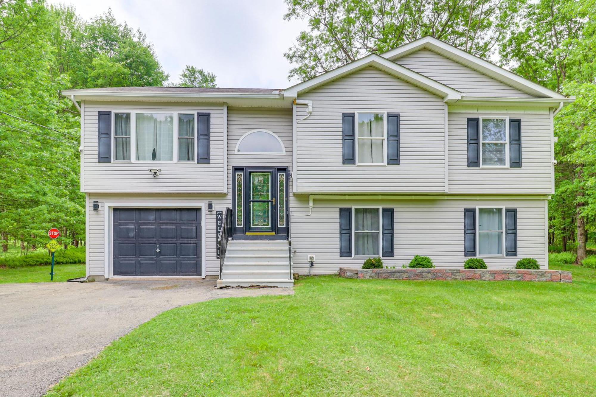 Holiday home Spacious With Hot Tub And Fire Pit! Long Pond