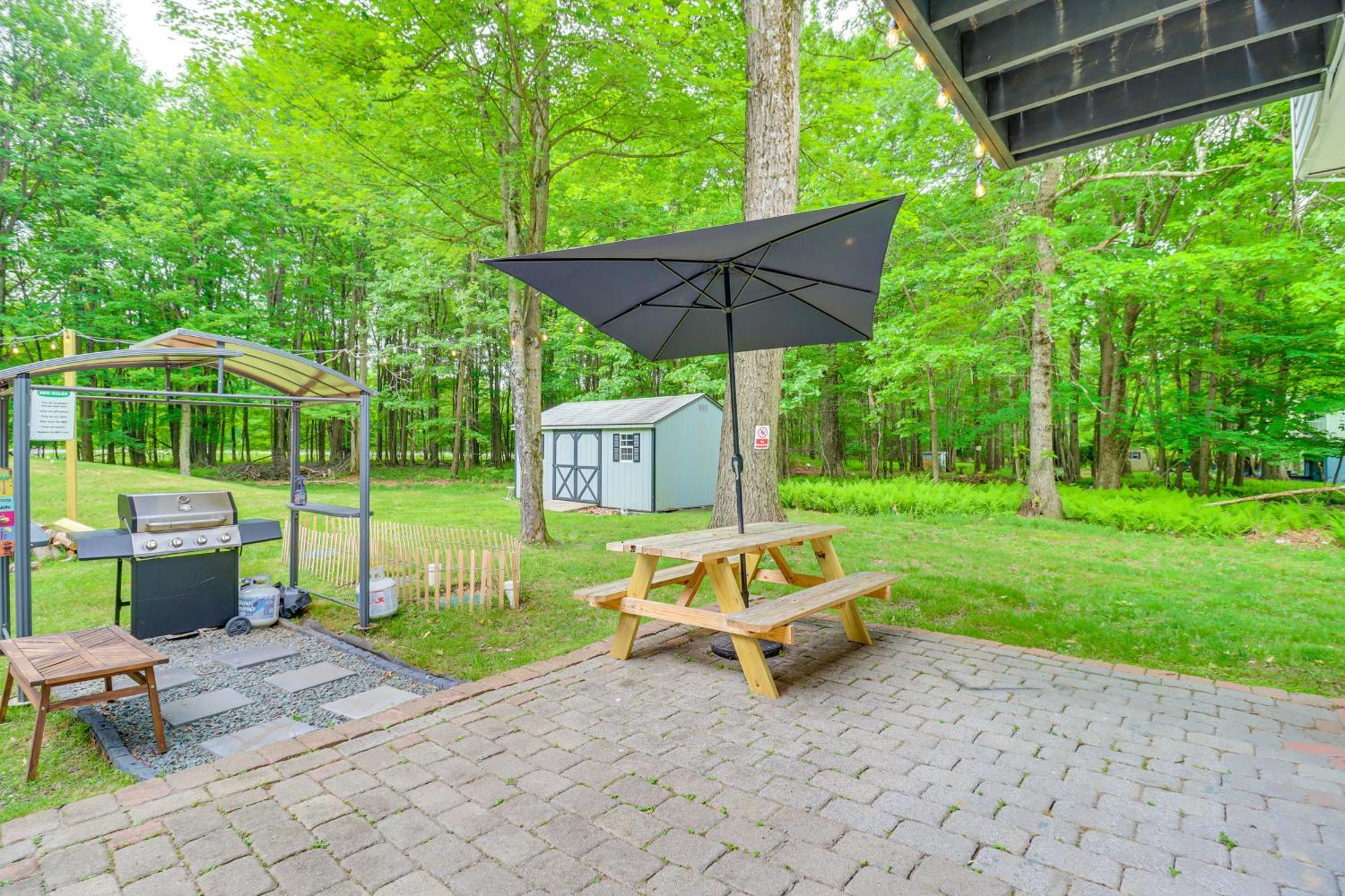 Spacious With Hot Tub And Fire Pit!