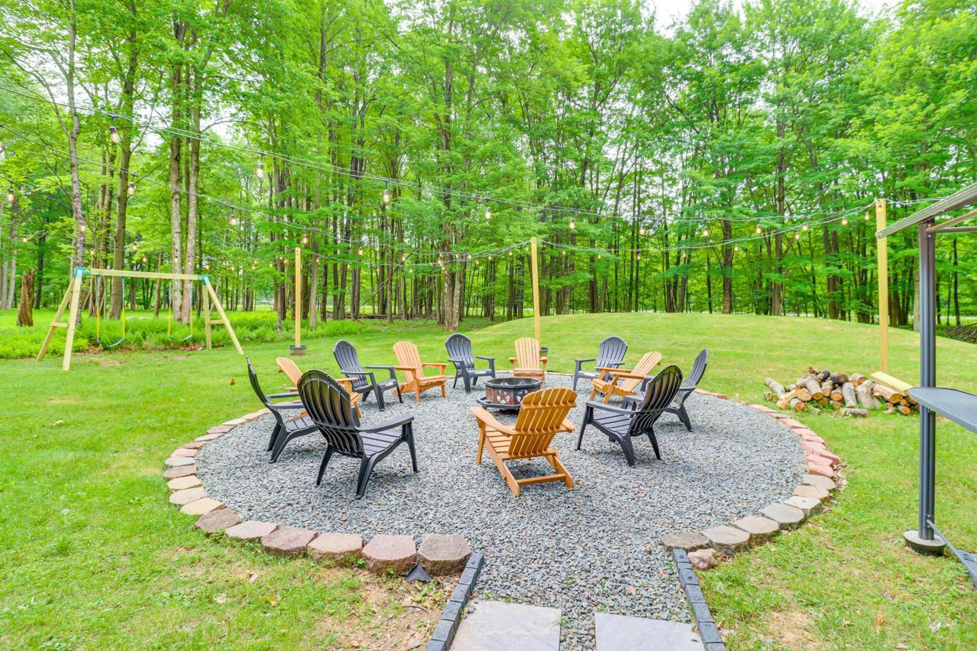Spacious With Hot Tub And Fire Pit! Holiday home *